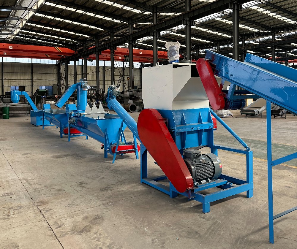 Plastic recycling production line