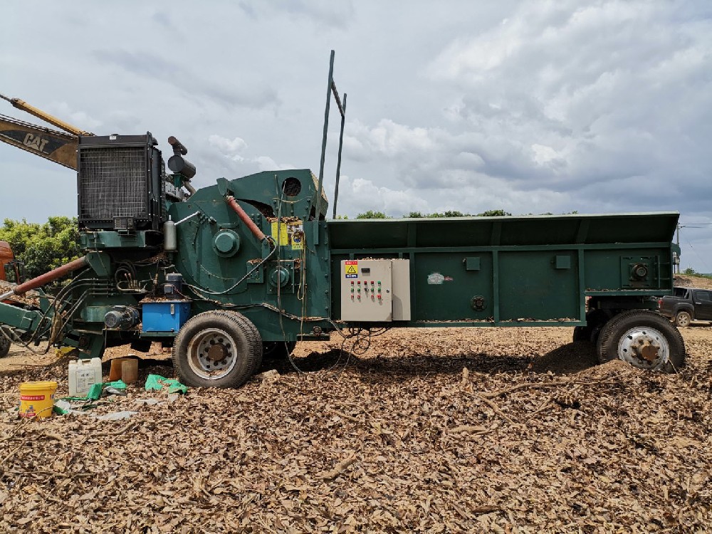 A customer in Bangkok, Thailand purchased our wood shredder on-site.
